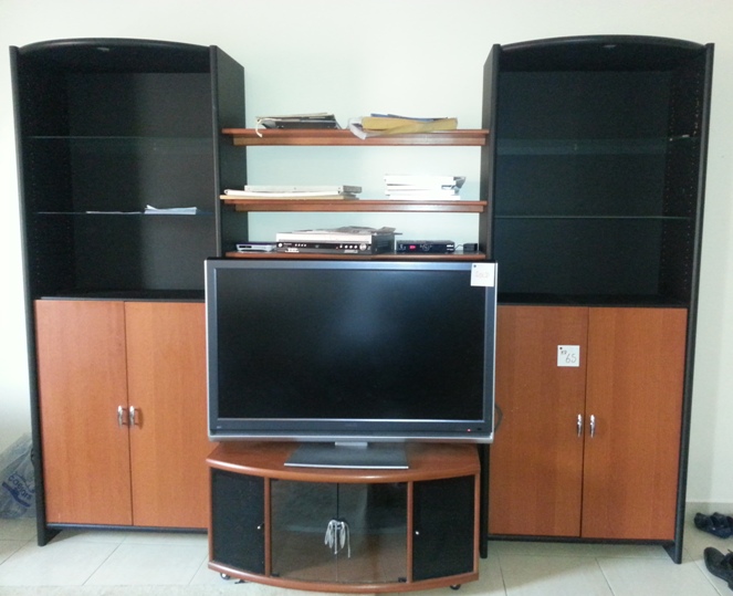 CLEARANCE SALE IKEA DESK 30 KD, CHAISE LONGUE 40 KD, TV 40 KD