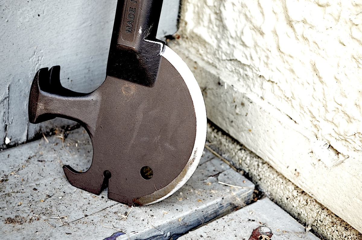 Egyptian woman killed the husband with hammer