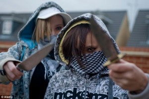 Girl threatened the mother by wife and ran away