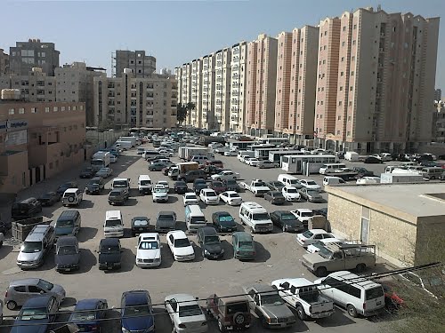Salmiya and Hawalli areas have started reducing the rent