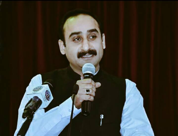 The shape of any society becomes from the reflection of the artistic yardsticks of the poets