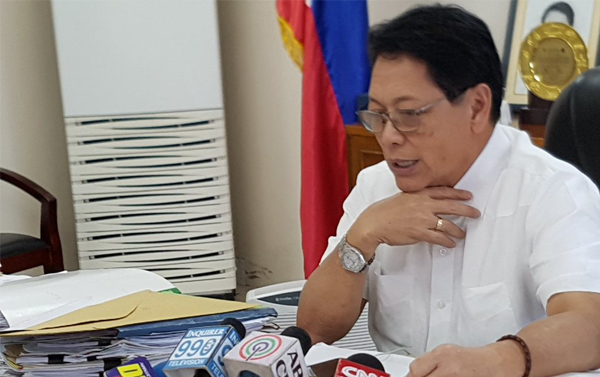 Philippines fails to lift total ban