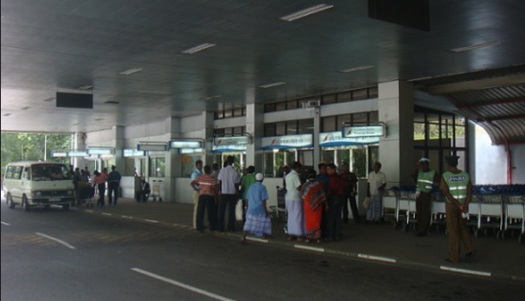 Kuwaiti couple banned from leaving from Srilanka