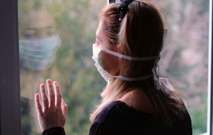 1,600 Expats in home quarantine